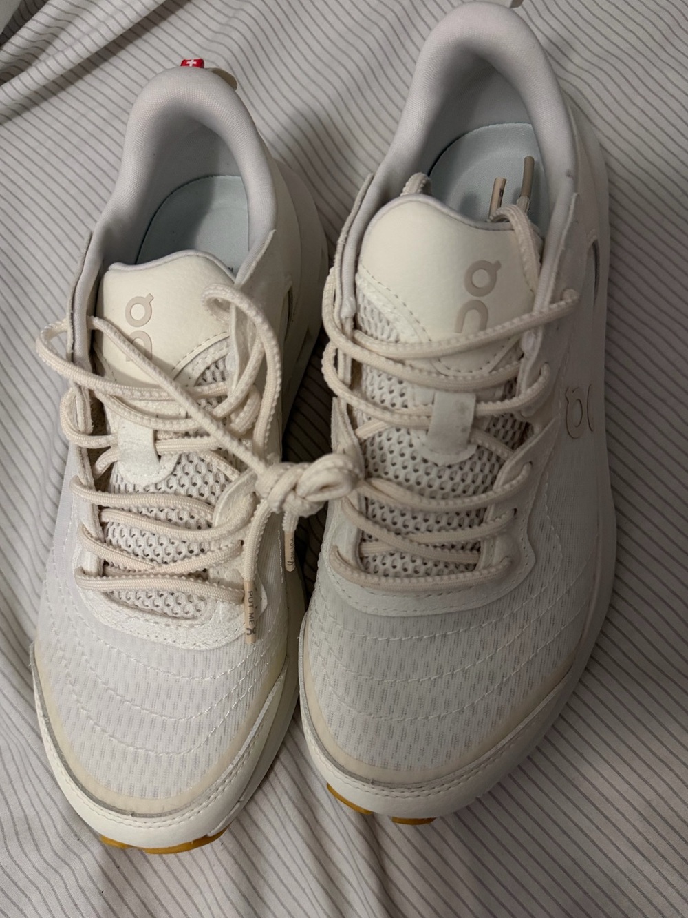 On Running Cloudzone Moon Women's Running Shoes - Ivory | Ivory size 6 - Picture 4 of 7